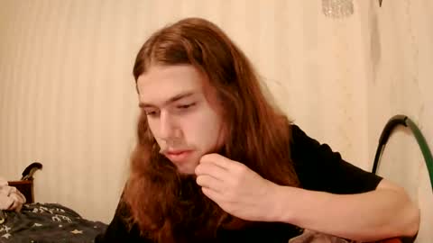 RobbyxAnderson online show from November 9, 2025, 5:44 pm