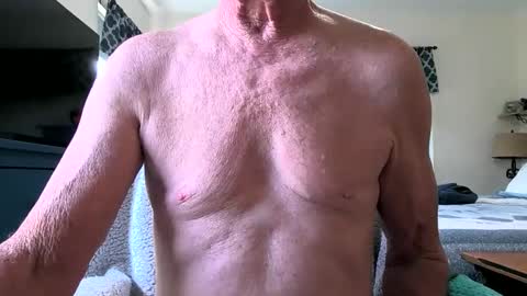 robert online show from September 30, 2025, 6:02 pm