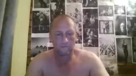 robert69huge online show from February 18, 2026, 9:49 am