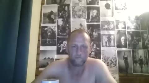 robert69huge online show from February 22, 2026, 10:14 am