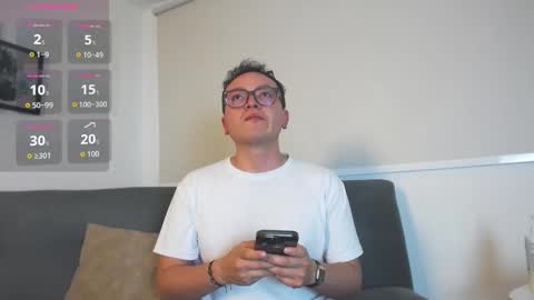 Robert online show from September 28, 2025, 10:26 pm