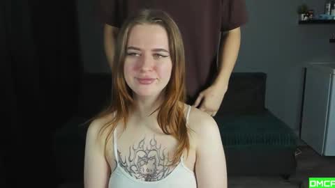 Snapshot of robert_lisa chatting on October 23, 2025, 11:42 am Lisa and Robert i am online all days 900 am GMT3 online show from October 23, 2025, 11:42 am