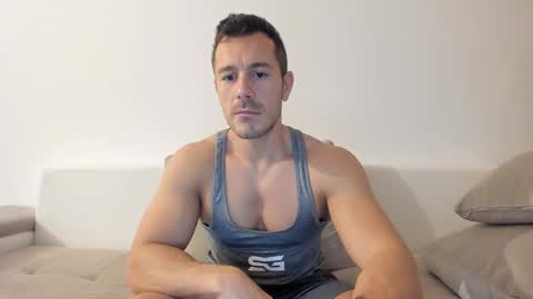 roberto4ever online show from October 11, 2025, 5:17 am