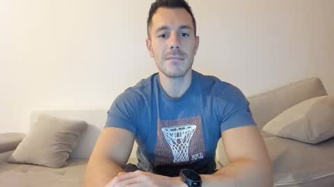 roberto4ever online show from November 17, 2025, 5:35 am