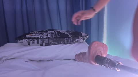 Roberts kloe online show from January 7, 2025, 6:56 pm