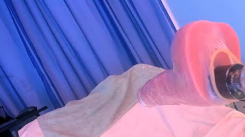 Roberts kloe online show from January 9, 2025, 6:15 pm