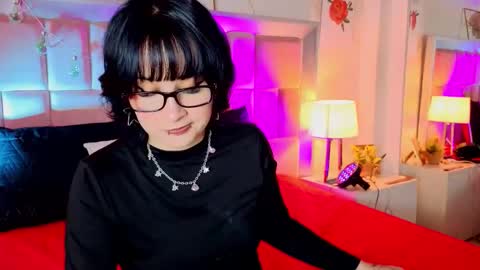 Snapshot of robinbennett chatting on May 6, 2026, 2:11 pm robin D online show from May 6, 2026, 2:11 pm