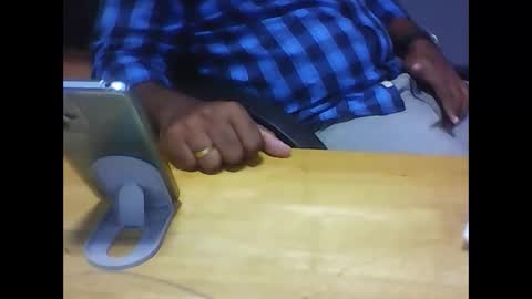 robinsantal online show from October 23, 2025, 6:23 am