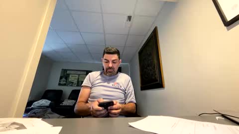 Snapshot of roblatino12 chatting on February 26, 2025, 5:39 pm roblatino12 online show from February 26, 2025, 5:39 pm