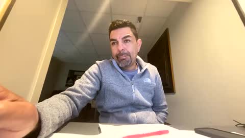 Snapshot of roblatino12 chatting on March 3, 2025, 2:04 pm roblatino12 online show from March 3, 2025, 2:04 pm