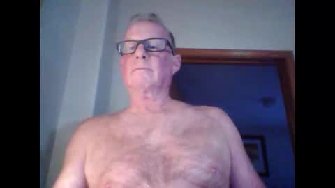 robo0000 online show from May 16, 2026, 12:40 am