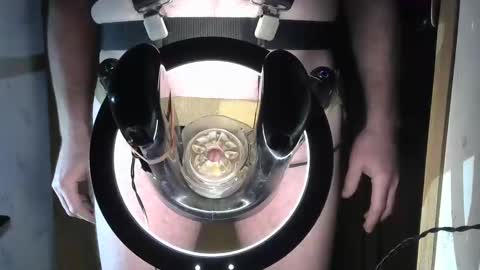 Robodickmilker online show from March 2, 2025, 6:05 am