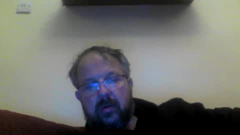 Snapshot of robxx32 chatting on December 21, 2025, 10:39 pm robxx32 online show from December 21, 2025, 10:39 pm