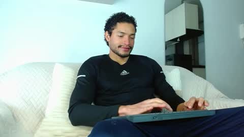 roby_millerr online show from October 10, 2025, 2:16 pm