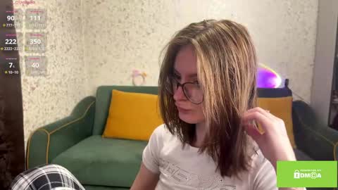 robynsentinella online show from April 13, 2026, 3:01 am