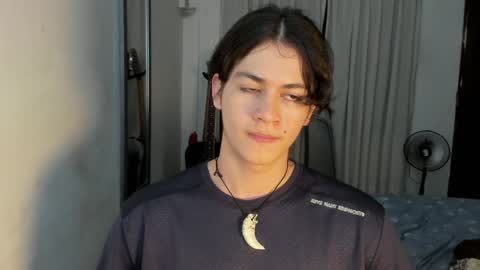 Snapshot of roca_inca chatting on January 1, 2025, 12:43 am roca inca online show from January 1, 2025, 12:43 am