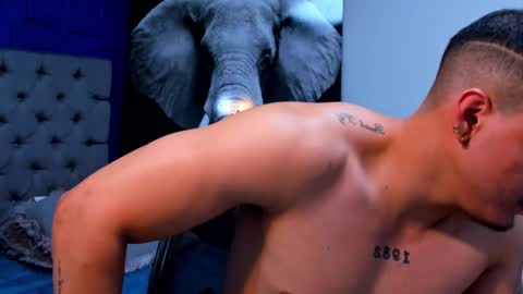 rocco_santos online show from October 1, 2025, 1:22 am