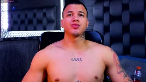 rocco_santos online show from October 5, 2025, 12:09 am