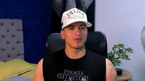 rocco_santos online show from October 23, 2025, 1:16 am