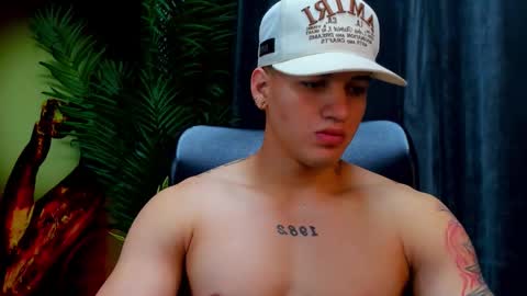 rocco_santos online show from February 13, 2026, 6:48 pm