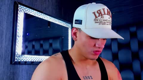 rocco_santos online show from March 2, 2026, 5:42 pm