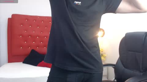 Roccoallegeri online show from March 19, 2026, 12:31 pm