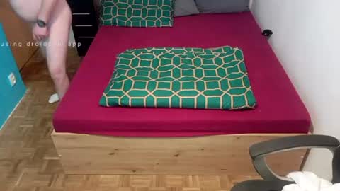 Snapshot of roccoandsamanthaxx chatting on June 19, 2026, 5:28 pm Roccoandsamanthaxx online show from June 19, 2026, 5:28 pm