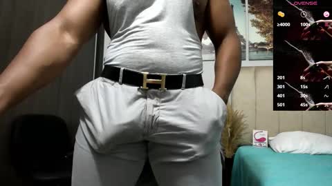 Snapshot of roccoblack02 chatting on February 4, 2026, 12:11 pm onlyfans user waga122 follow my accounts of Instagram Waga122 oficial twitter waga122 thanks you guys online show from February 4, 2026, 12:11 pm