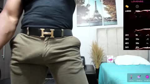 Snapshot of roccoblack02 chatting on February 18, 2026, 11:28 am onlyfans user waga122 follow my accounts of Instagram Waga122 oficial twitter waga122 thanks you guys online show from February 18, 2026, 11:28 am