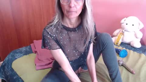 Rochelle online show from March 10, 2026, 1:49 pm