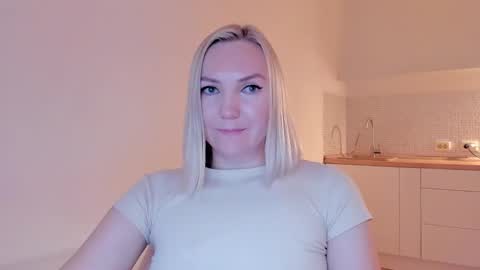 Snapshot of rock__baby chatting on December 22, 2024, 5:01 am rock__baby online show from December 22, 2024, 5:01 am