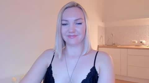 Snapshot of rock__baby chatting on December 24, 2024, 12:22 am rock__baby online show from December 24, 2024, 12:22 am