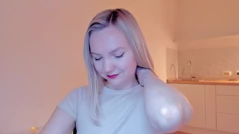 Snapshot of rock__baby chatting on January 18, 2025, 11:33 pm rock__baby online show from January 18, 2025, 11:33 pm