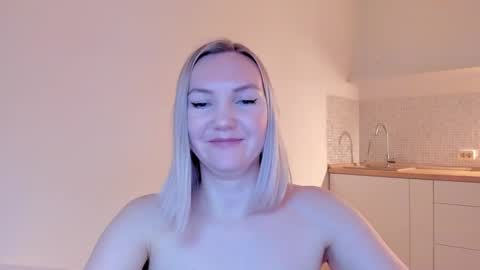 Snapshot of rock__baby chatting on February 16, 2025, 11:37 pm rock__baby online show from February 16, 2025, 11:37 pm