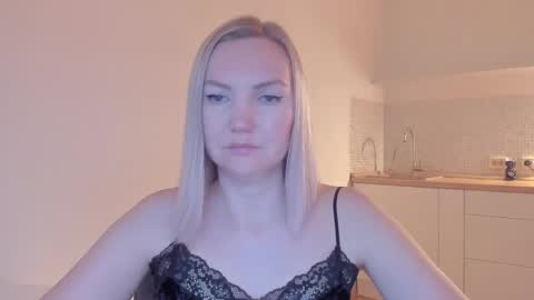 Snapshot of rock__baby chatting on February 28, 2025, 2:42 am rock__baby online show from February 28, 2025, 2:42 am