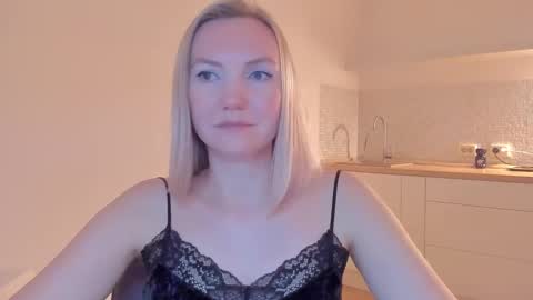 Snapshot of rock__baby chatting on March 1, 2025, 5:52 am rock__baby online show from March 1, 2025, 5:52 am