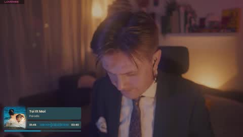 Rocket Bunny online show from October 11, 2025, 8:29 pm