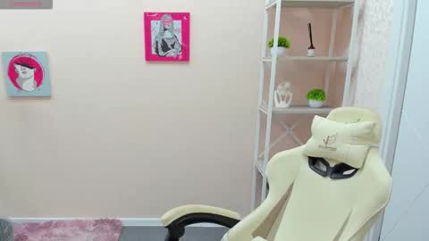 Snapshot of rockett_bunny chatting on October 20, 2025, 1:06 am Rockett online show from October 20, 2025, 1:06 am