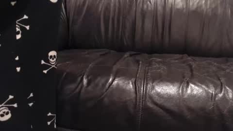 Rock online show from November 12, 2025, 1:55 pm