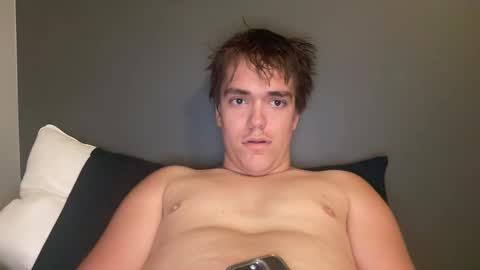 rocksta678914 online show from September 12, 2025, 3:34 pm