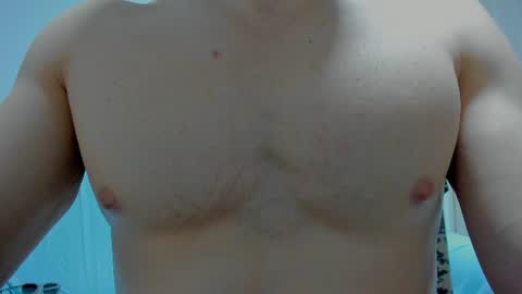 Snapshot of rocky_muscle chatting on August 4, 2026, 3:32 am rocky muscle online show from August 4, 2026, 3:32 am