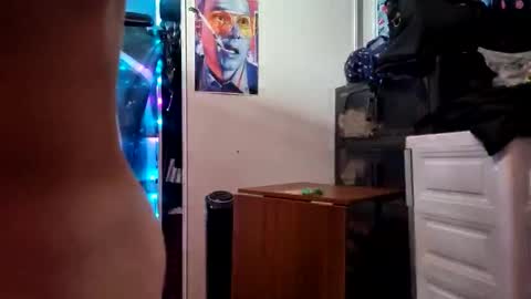 rod77knee online show from March 12, 2026, 5:19 pm