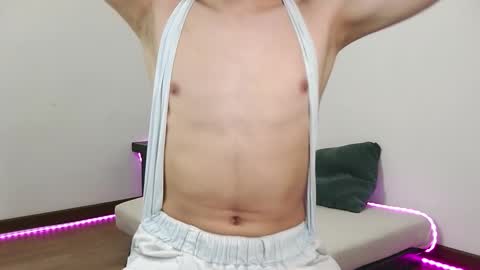 Roff Lust online show from February 6, 2026, 3:22 am