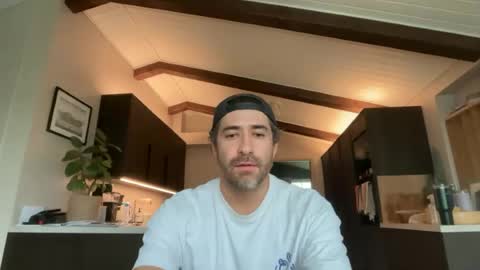 Snapshot of rogersterling11 chatting on June 17, 2026, 12:18 pm Roger Sterling online show from June 17, 2026, 12:18 pm