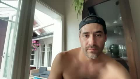 Snapshot of rogersterling11 chatting on July 27, 2026, 1:29 pm Roger Sterling online show from July 27, 2026, 1:29 pm