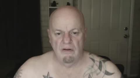 roinaz online show from February 19, 2025, 4:12 am