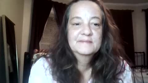 Snapshot of roisierios chatting on June 6, 2026, 1:43 am Rosie Rios online show from June 6, 2026, 1:43 am