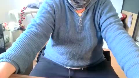 rolandloser1000 online show from February 5, 2025, 8:54 am