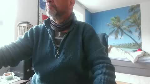 Snapshot of rolandloser1000 chatting on May 8, 2026, 9:14 am rolandloser1000 online show from May 8, 2026, 9:14 am