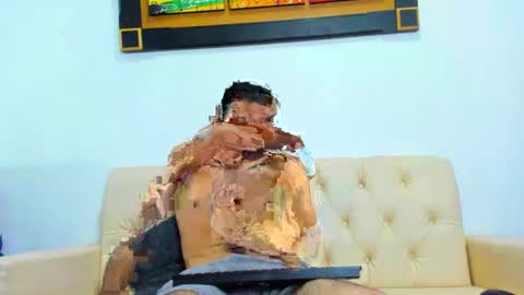 Snapshot of rolo_martinez chatting on October 5, 2025, 2:10 am rolo martinez online show from October 5, 2025, 2:10 am